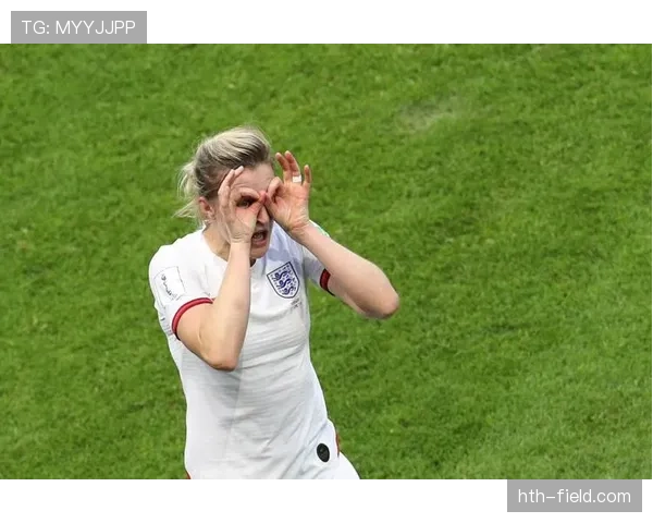 英格兰女足成功晋级欧冠淘汰赛阶段,展现非凡实力与表现稳健 英格兰女足成功晋级欧冠淘汰赛阶段,展现非凡实力与表现稳健